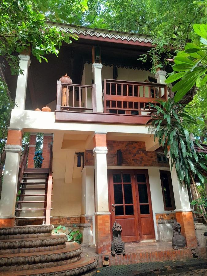 Avara Signature House Hotel Chiang Mai Exterior foto